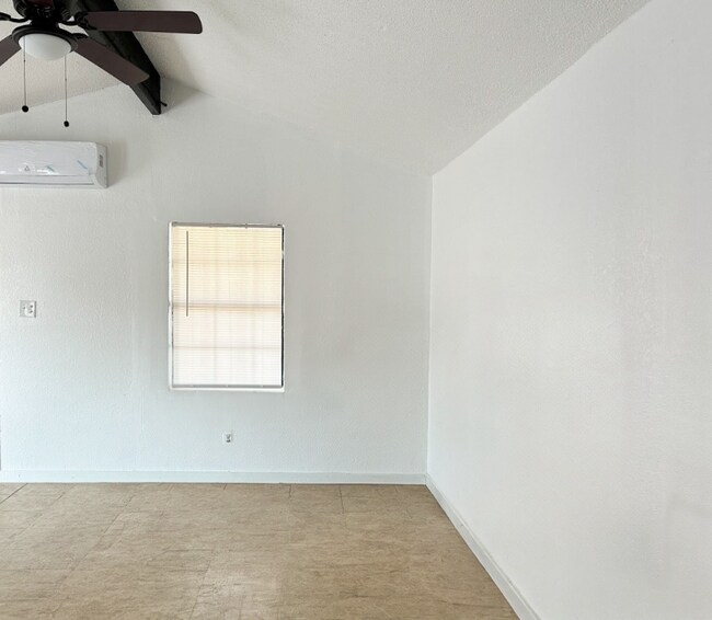109 E Venus Ln unit 1, South Padre Island, TX 78597 - photo 7