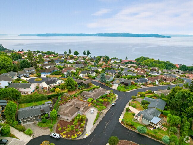 Homes in Federal Way Overlooking Puget Sound in WA.