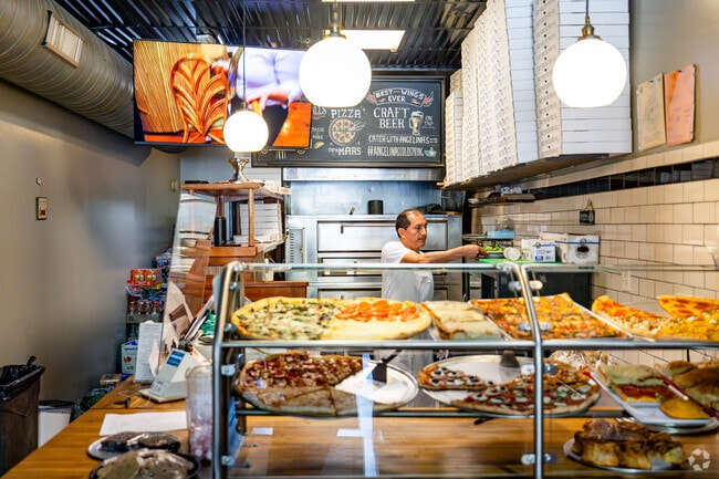 Angelina’s Restaurant & Pizzeria serves Italian favorites in the heart of Philipstown.