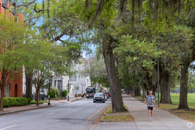 Forsyth Park is a quick jog from Jackson Park.