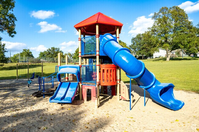 Sunnyslope Park has activities for the entire family.