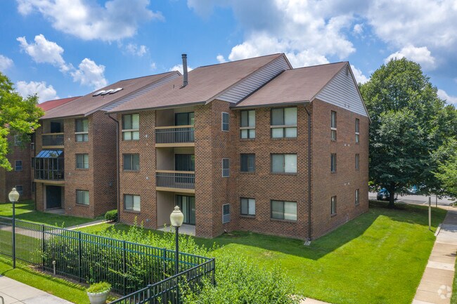 The Greens at Columbia Apartments, Columbia, MD 21044 - photo 3