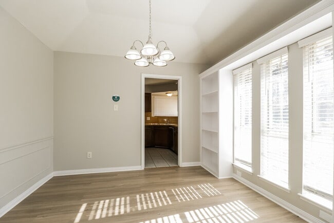 22826 Bridgewater Cir, Spring, TX 77373 - photo 6