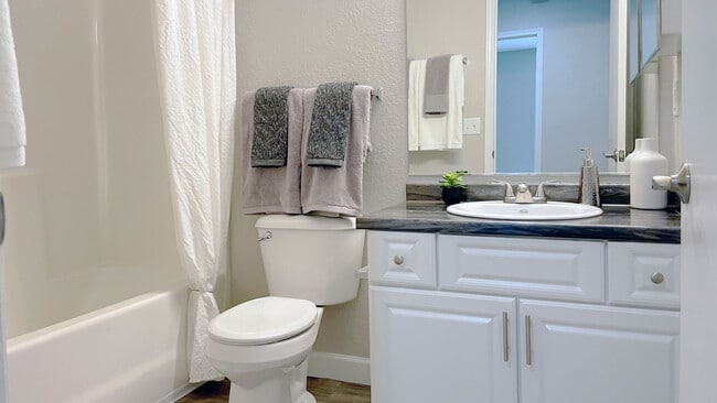 Atlas North, Swartz Creek, MI 48473 - photo 2