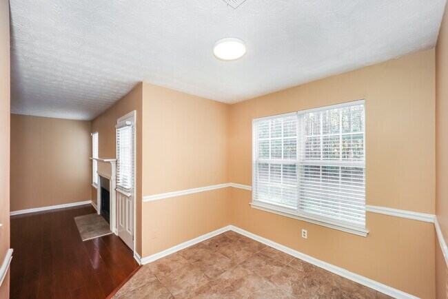 4414 Gladewood Run, Union City, GA 30291 - photo 7