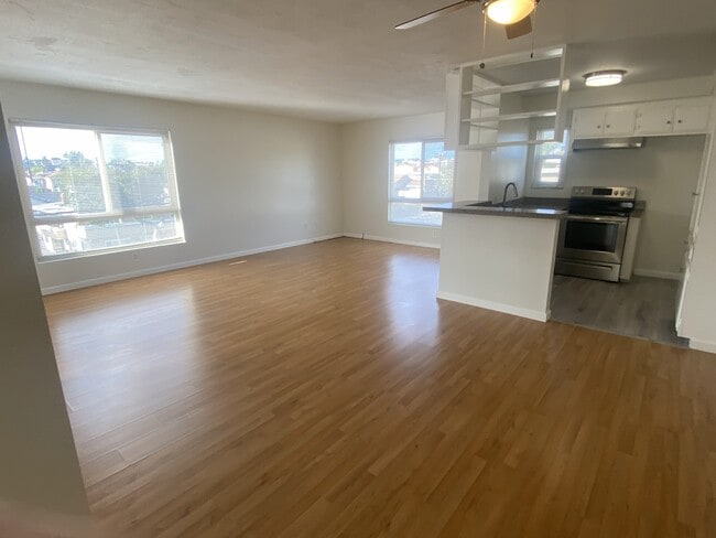 1835 Grant Ave unit B, Redondo Beach, CA 90278 - photo 2