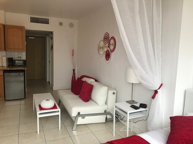 4040 Galt Ocean Dr unit 221, Fort Lauderdale, FL 33308 - photo 3