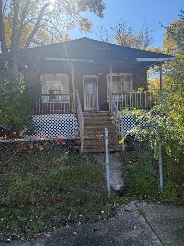 4633 W 11th Ave, Gary, IN 46406