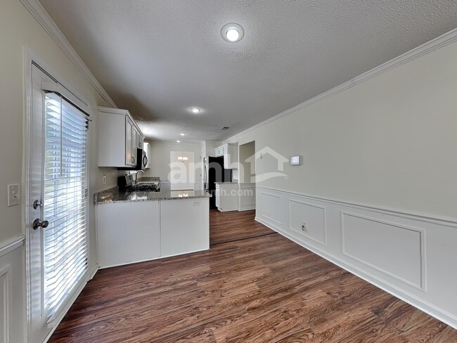 3232 Spring Mesa Dr SW, Snellville, GA 30039 - photo 5