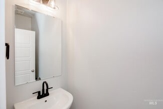 220 Moose St, Horseshoe Bend, ID 83629