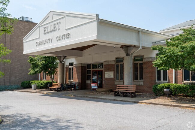 The Ellet Community Center in Ellet offers programs for children and adults.
