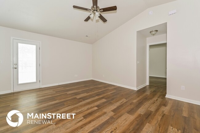 6347 Gary Moore Ln, Powell, TN 37849 - photo 3