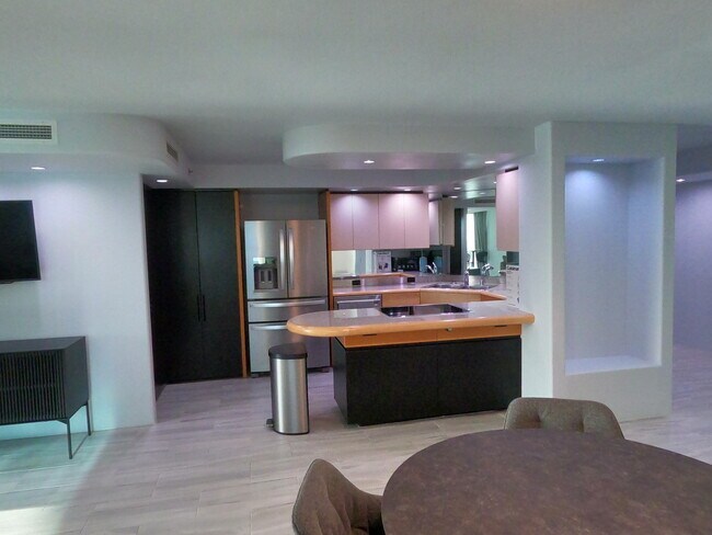 66 Queen St unit 1901, Honolulu, HI 96813 - photo 3