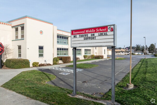 Earning a B minus from Niche, Stanwood Middle School serves students near Stanwood, WA.
