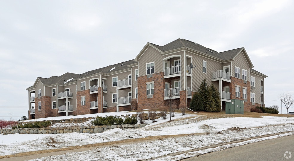 Hometown Grove Apartments, Verona, WI 53593 - photo 1