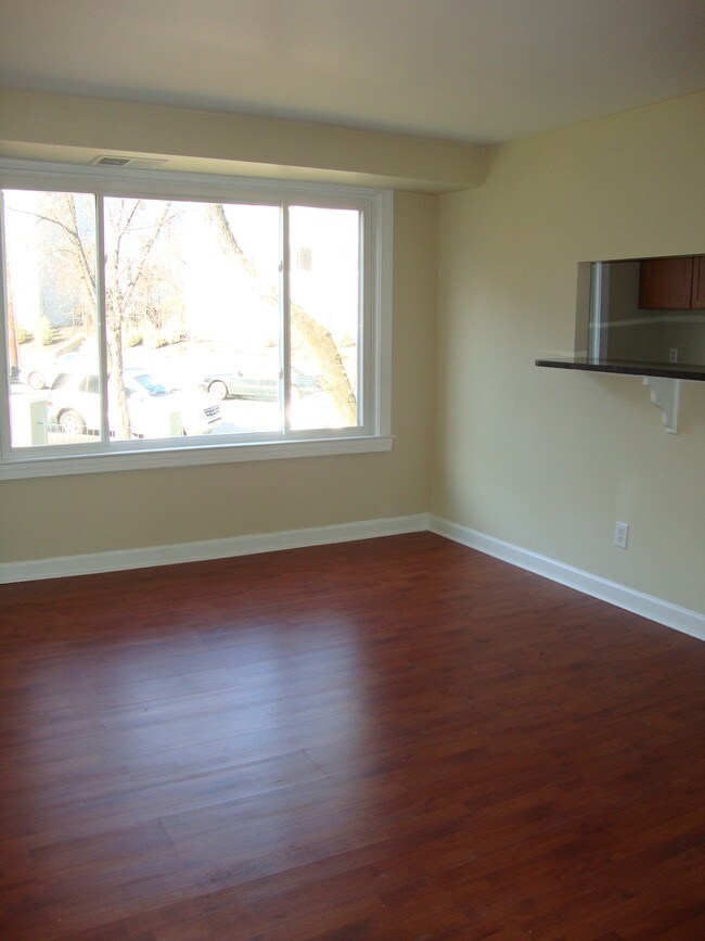 750 Barnaby St SE unit 202, Washington, DC 20032 - photo 6