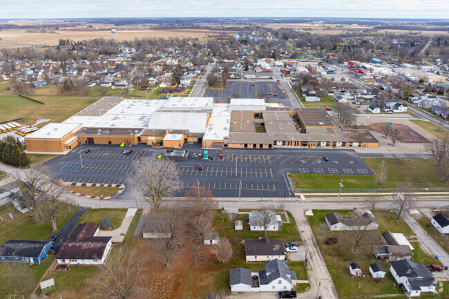 Churubusco Elementary School teaches grades PK, K-5.