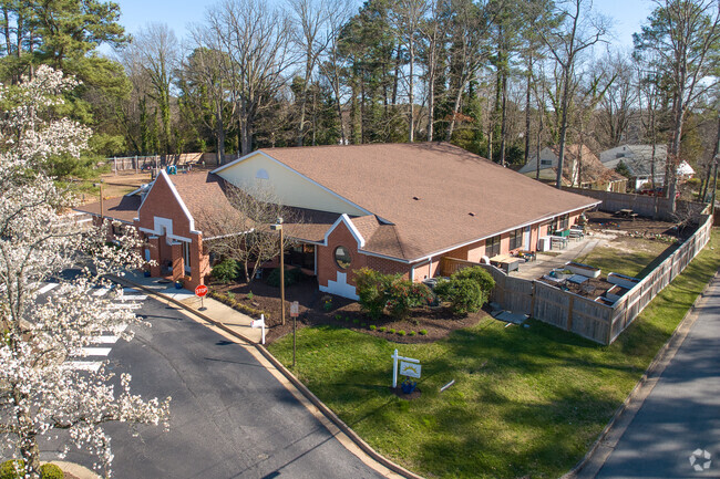 An aerial view of West End Montessori.