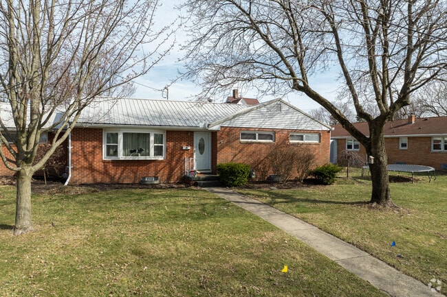 Brick Ranch-style homes are found throughout Shelby, Ohio.