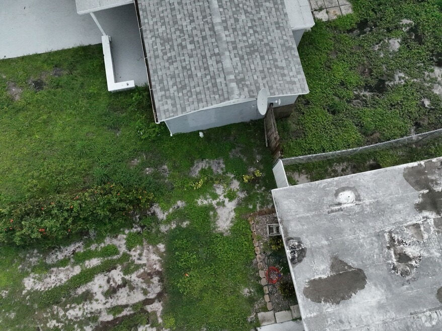 1170 Highview Rd, Lantana, FL 33462 - photo 2