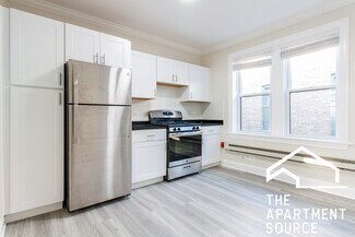 837 W Cornelia Ave, Chicago, IL 60657