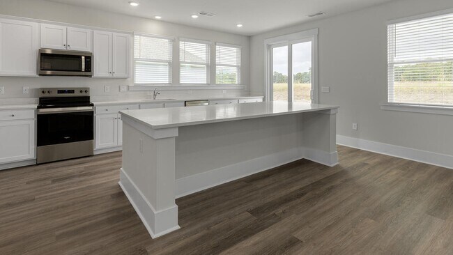 5044 Roundhead Dr, Leland, NC 28451 - photo 7