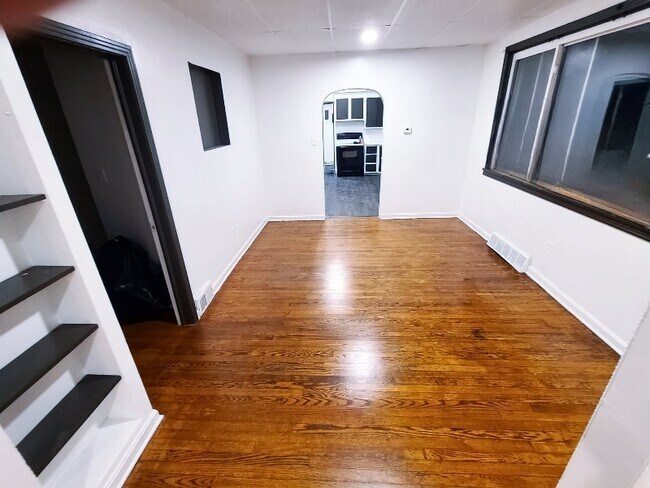 636 W 17th St unit 1, Erie, PA 16502 - photo 4