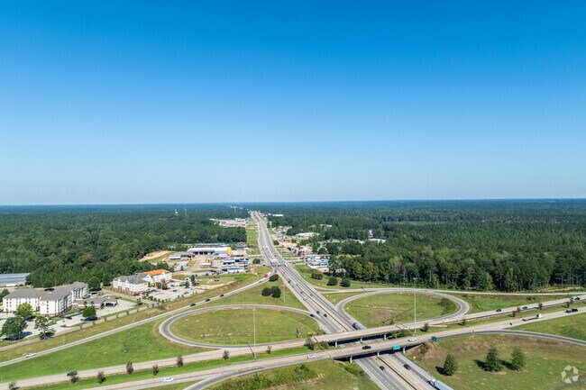 Residents of Glendale enjoy easy access to Hattiesburg.