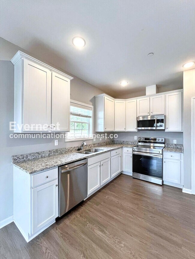 1413 Pipeline Ave, Columbia, TN 38401 - photo 3