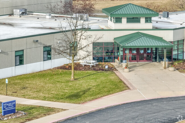 Prairie View Grade School has a rating of 4/5 school rating.