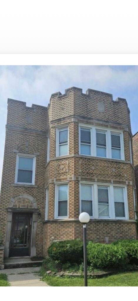 1643 E 86th Place Unit Available units, Chicago, IL 60617
