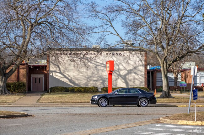 Students at Rosemont Middle School excel in academics and extracurriculars.