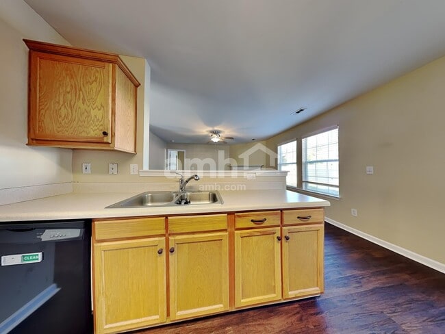 144 Worcester Ln, Easley, SC 29642 - photo 3