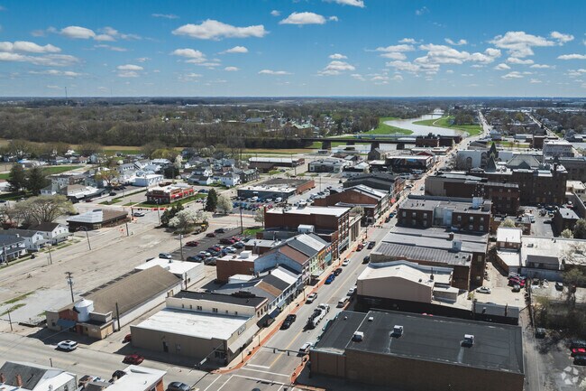 Downtown Piqua has a unique, old-school vibe with new restaurants and breweries attracting younger crowds.