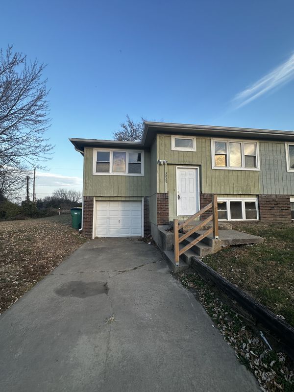 3237 N 84th Terrace, Kansas City, KS 66109 - photo 1