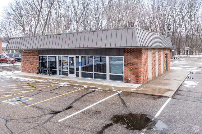Fridley Moore Lake Alternative Center offers small classes.