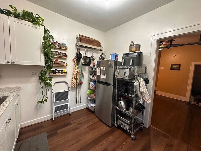 442 Biddle Ave, Pittsburgh, PA 15221 - photo 6