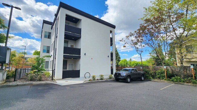 7530 N Richmond Ave unit 203, Portland, OR 97203 - photo 5