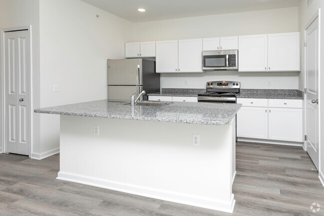 2BR, 2BA - 1,095 SF The Columbia C - Unit