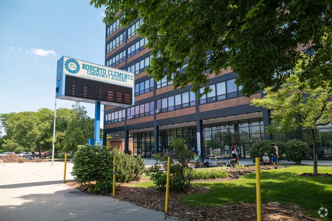 Clemente Community Academy provides a world-class education for the Ukrainian Village community.