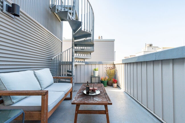 2058 E Susquehanna Ave, Philadelphia, PA 19125 - photo 3