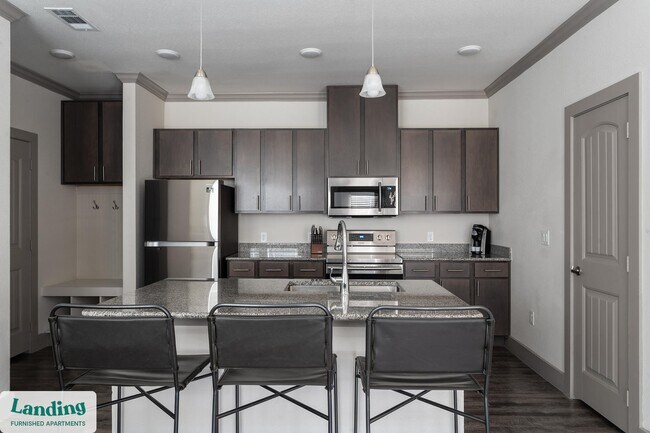 12500 Shadowglen Trace unit 10304, Manor, TX 78653 - photo 5