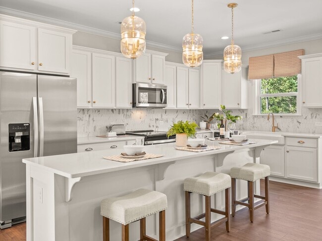 5212 Reedy Farm Cir unit 36893296, Greensboro, NC 27405 - photo 3