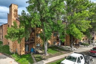 1101 Westwood St, Bismarck, ND 58504