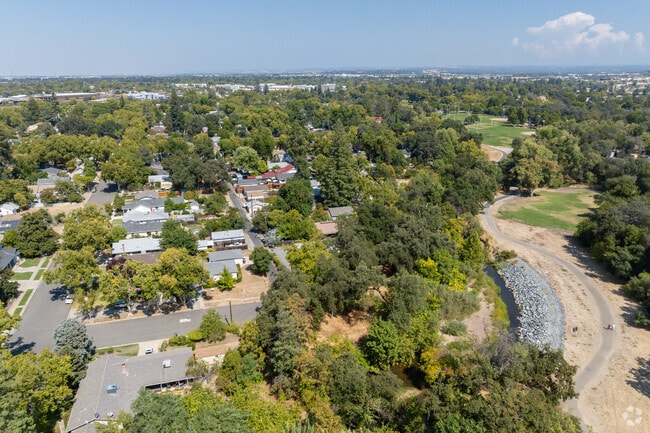 Lush green spaces line the eastern side of Cherry Glen.