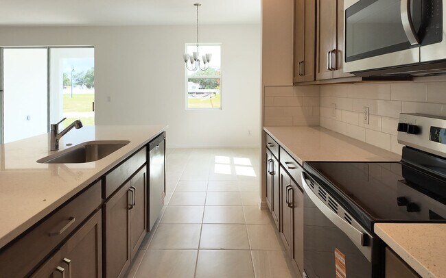 1925 Steelers Way, Saint Cloud, FL 34771 - photo 7