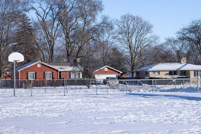 West Elementary School is part of Zion Education Service District 6.