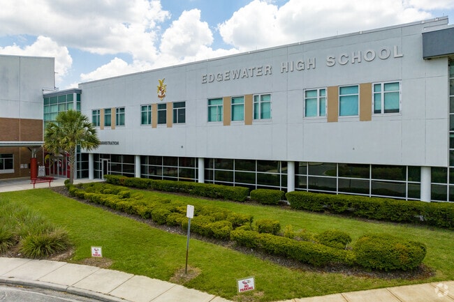 Edgewater High School Entrance