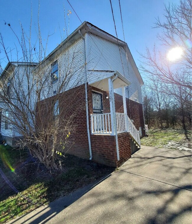 1723 Westchester Dr, Nashville, TN 37207
