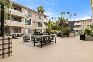 1738 Canyon Dr, Los Angeles, CA 90028